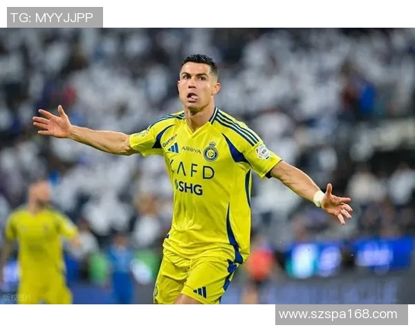 足球明星C罗精彩直播回顾与互动分享，球迷热情高涨共庆足球盛宴